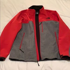 North Face soft shell (TNF Apex)